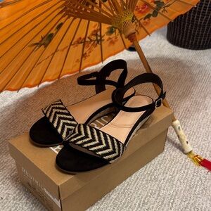 🏝️ Restricted Black and Tan Espadrille Wedge Sandals - 6.5